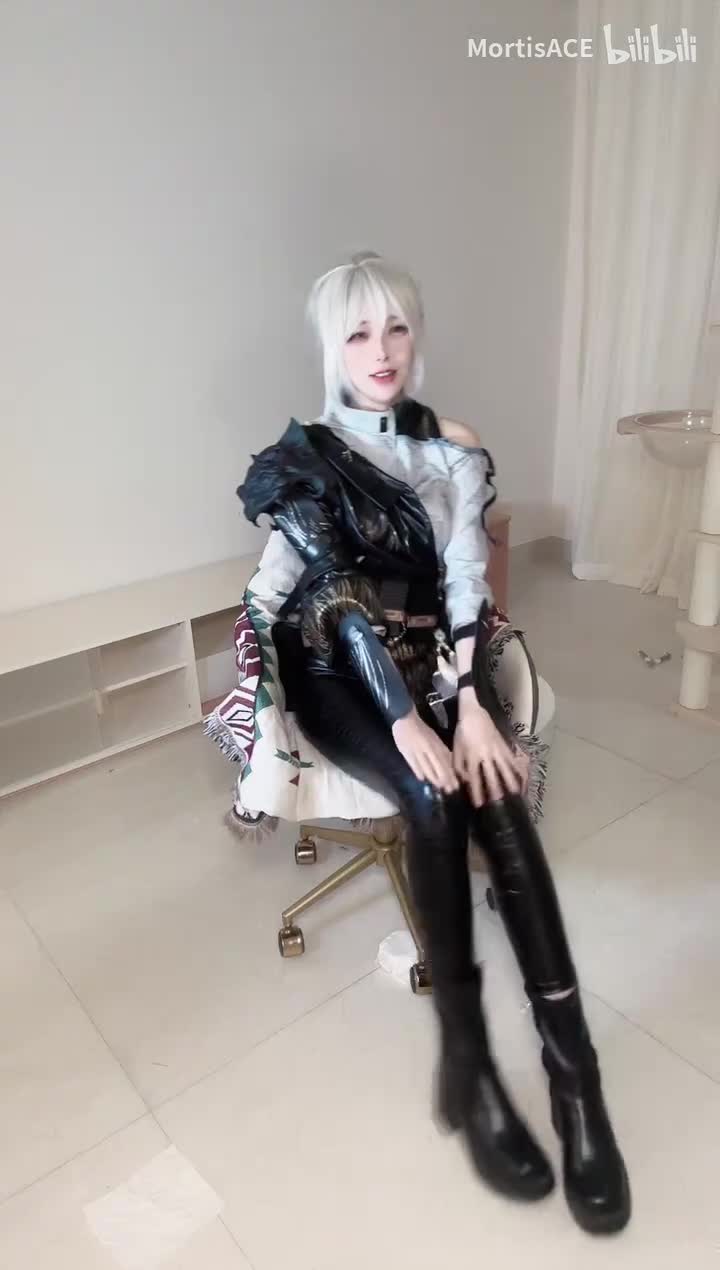 玻璃袖 2025-11-20