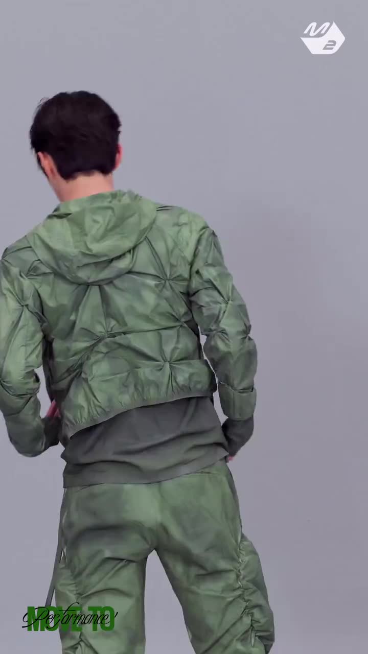 250910 FaSHioN l MOVE TO PERFORMANCE