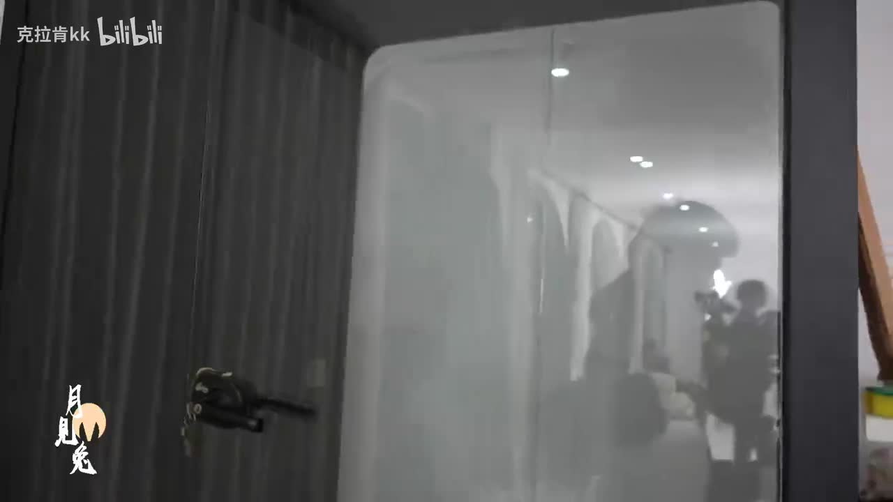 录制-286893-20251227-200847-510-喵喵球摄影签售会