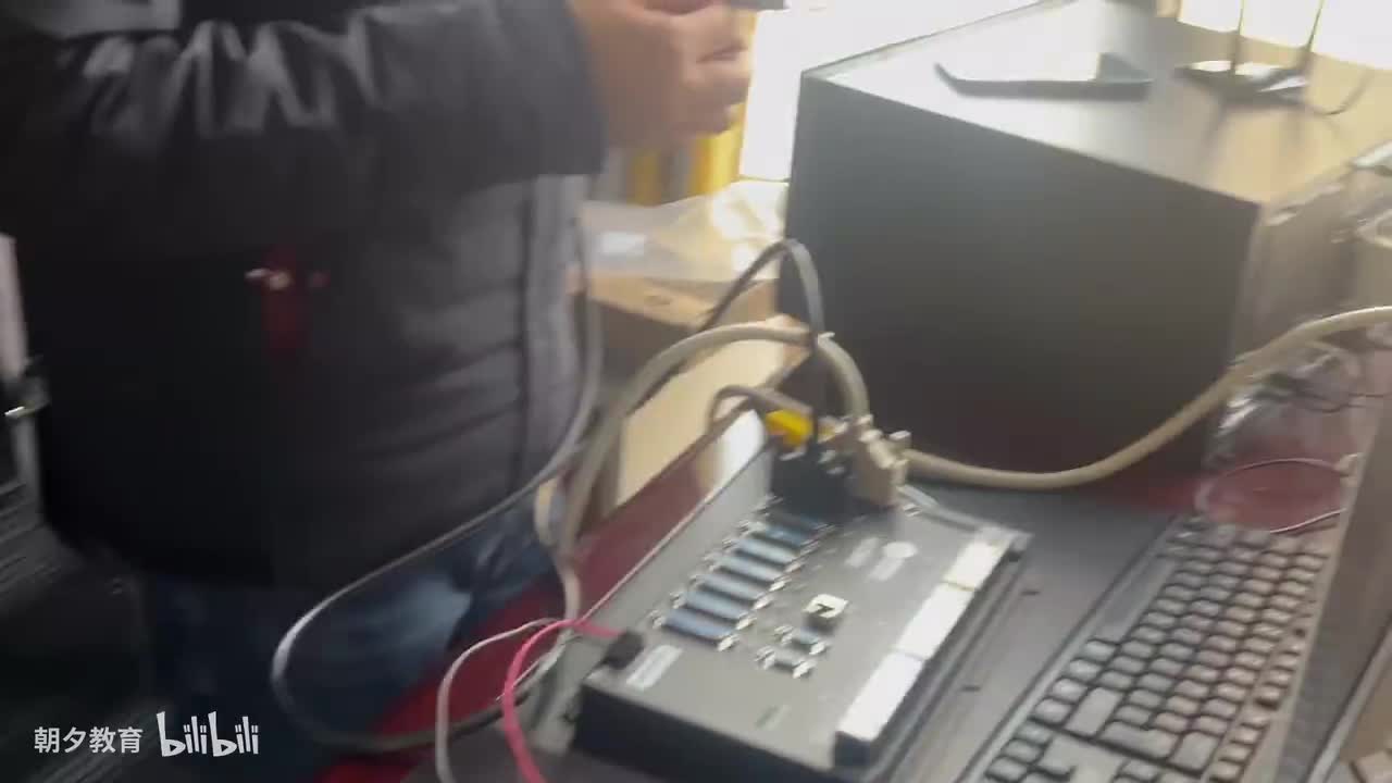 9、基本25帧引脚完成接线盒与步进驱动对接