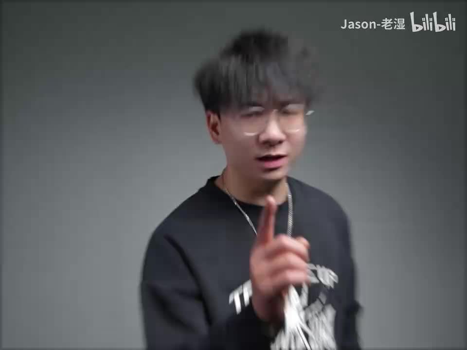 挑战！一条视频教会你发假声，拥有丝滑的真假声转换技术！