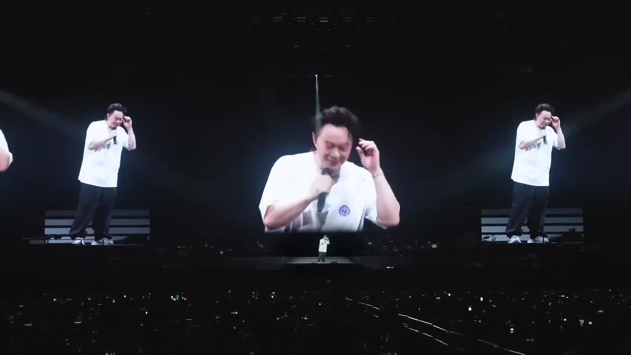 全世界失眠 ｜【Encore】｜【深圳 第三場】陳奕迅 FEAR AND DREAMS 演唱會