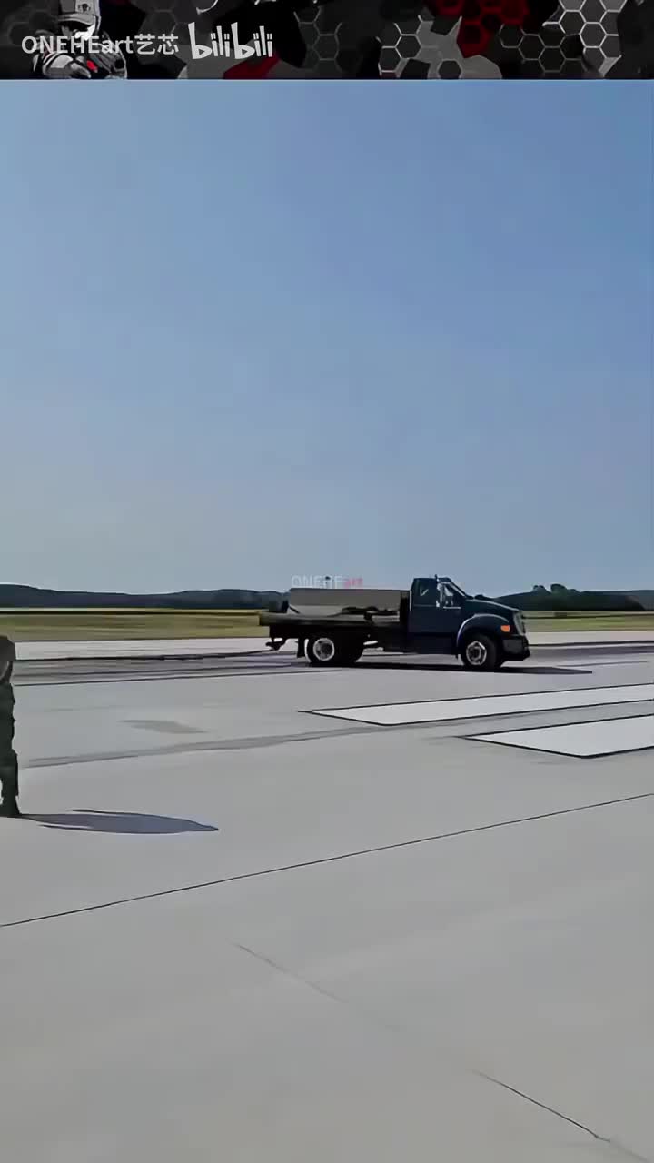 有粉丝问起p2里F15的阻拦钩，这里有实拍（BAK-12陆基拦阻系统）