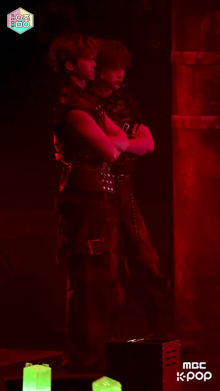 11.22 音中 钟辰乐直拍