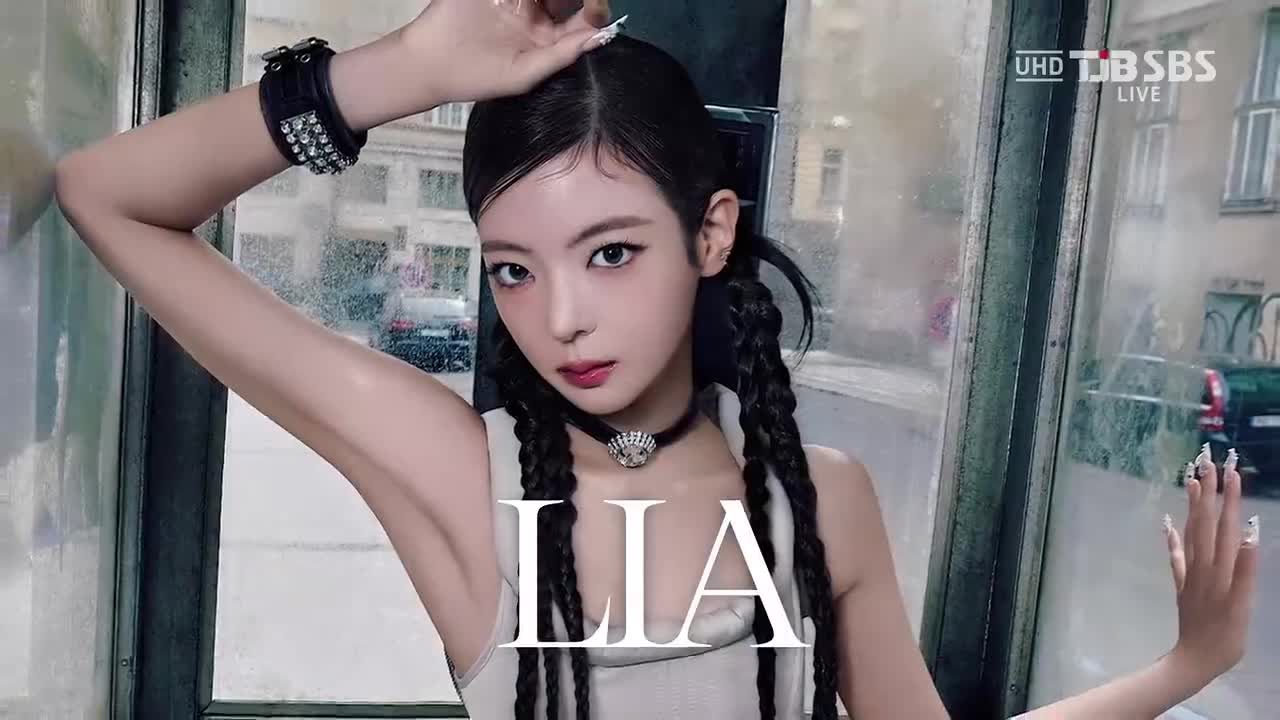 251116 人歌 TUNNEL VISION