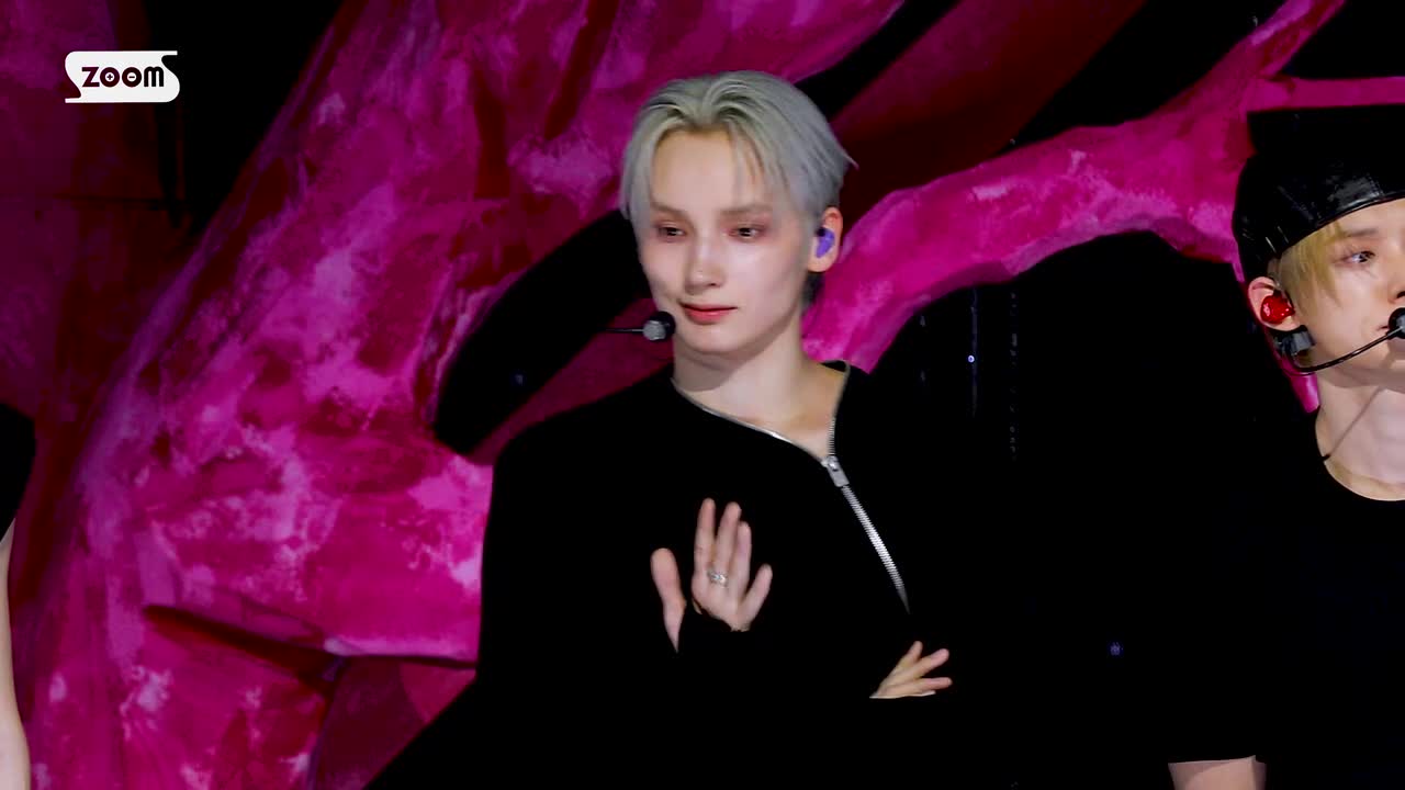 休宁凯 横版直拍