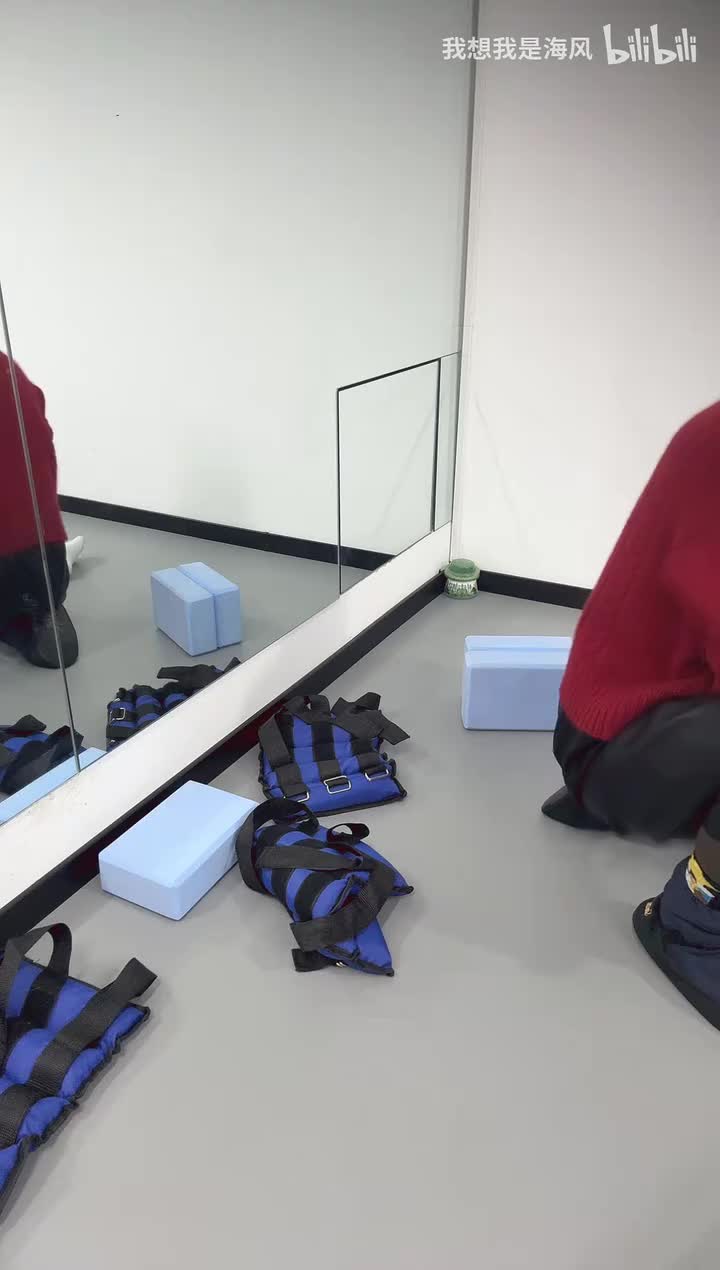 杨钒_基本功开播_2025-12-25_18-12-41_000