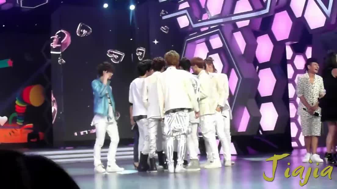 20120703 快乐大本营 受惩罚（ EXO）[超清版]