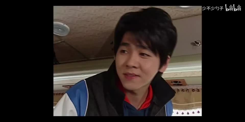 52.2跟滑雪包拍照