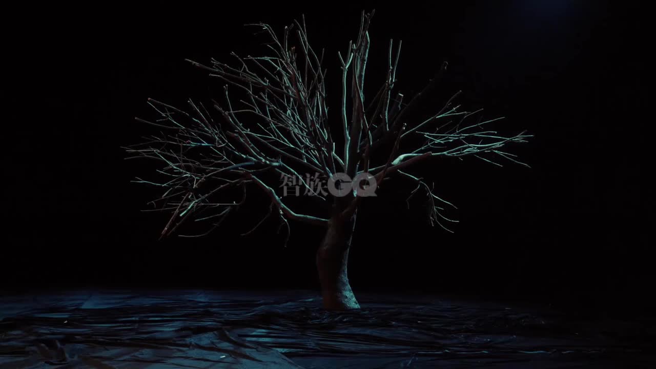 智族GQ-21年8月刊封面电影《等着吧 Just You Wait》