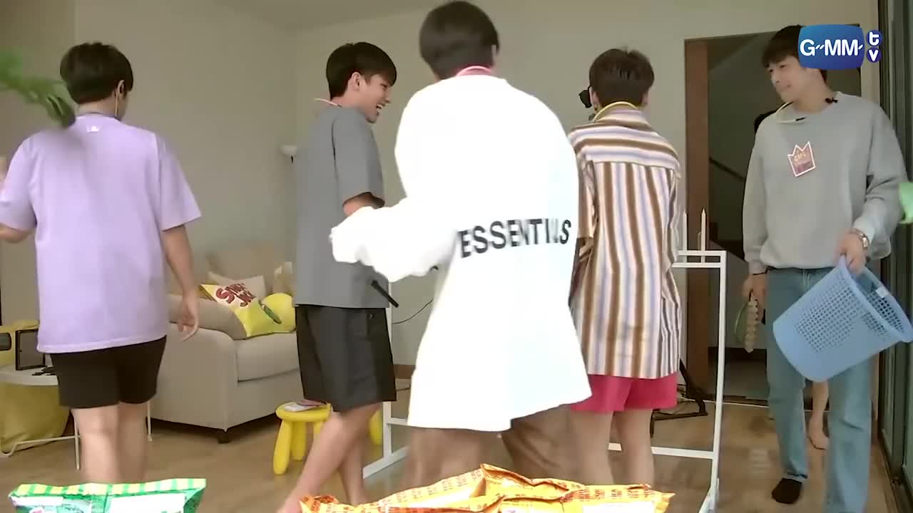 第二天下午吹蜡烛游戏cut