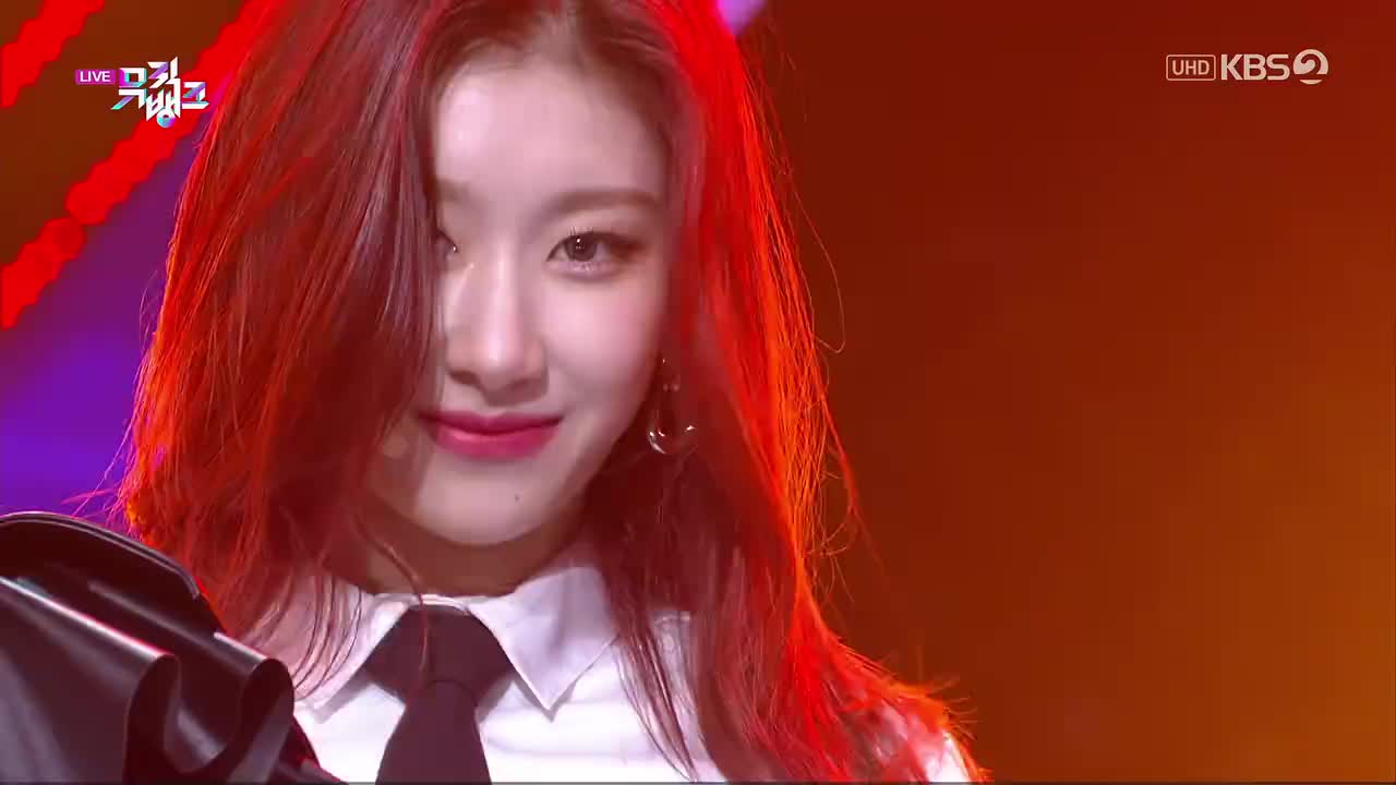 211008 KBS UHD Music Bank 一位 + 安可