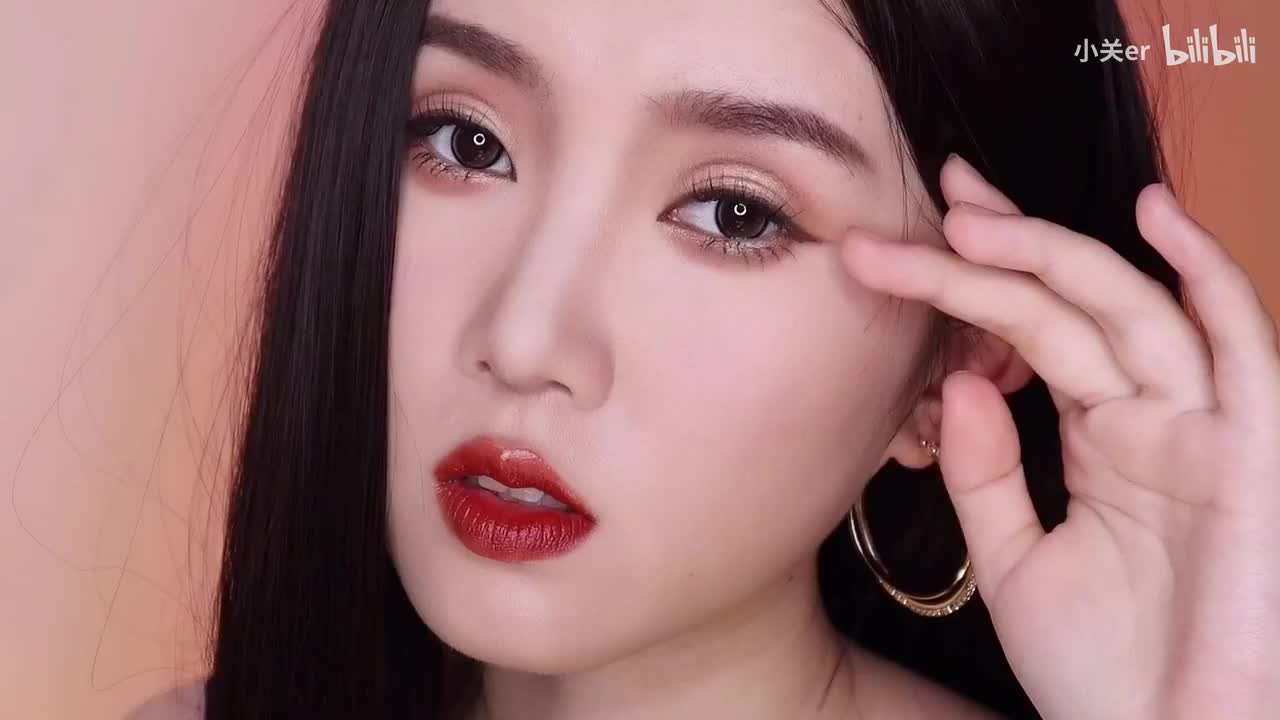 natasha 华丽感妆容