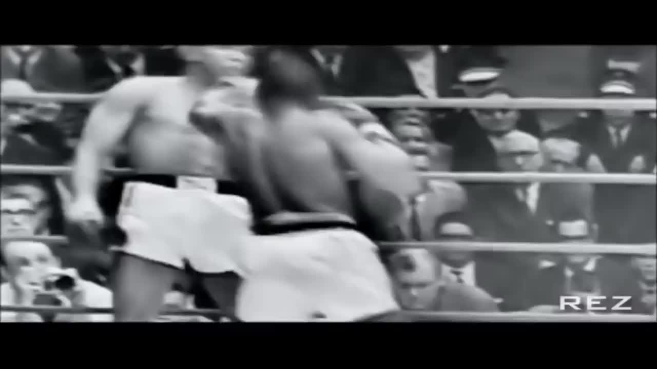 拳王阿里 | MUHAMMAD ALI「如蝴蝶般飞舞 如蜜蜂般出击！！！」