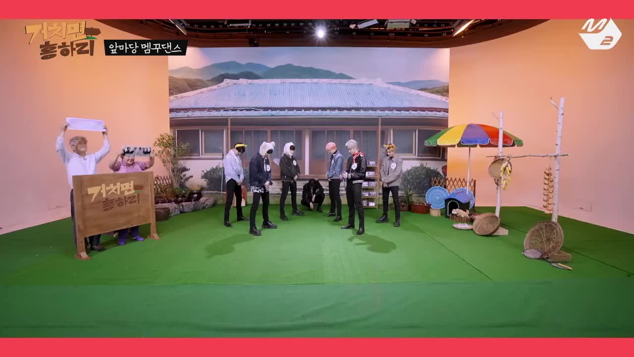 [舞台] 成员装扮ver. Blessed-Cursed (正片内也有)