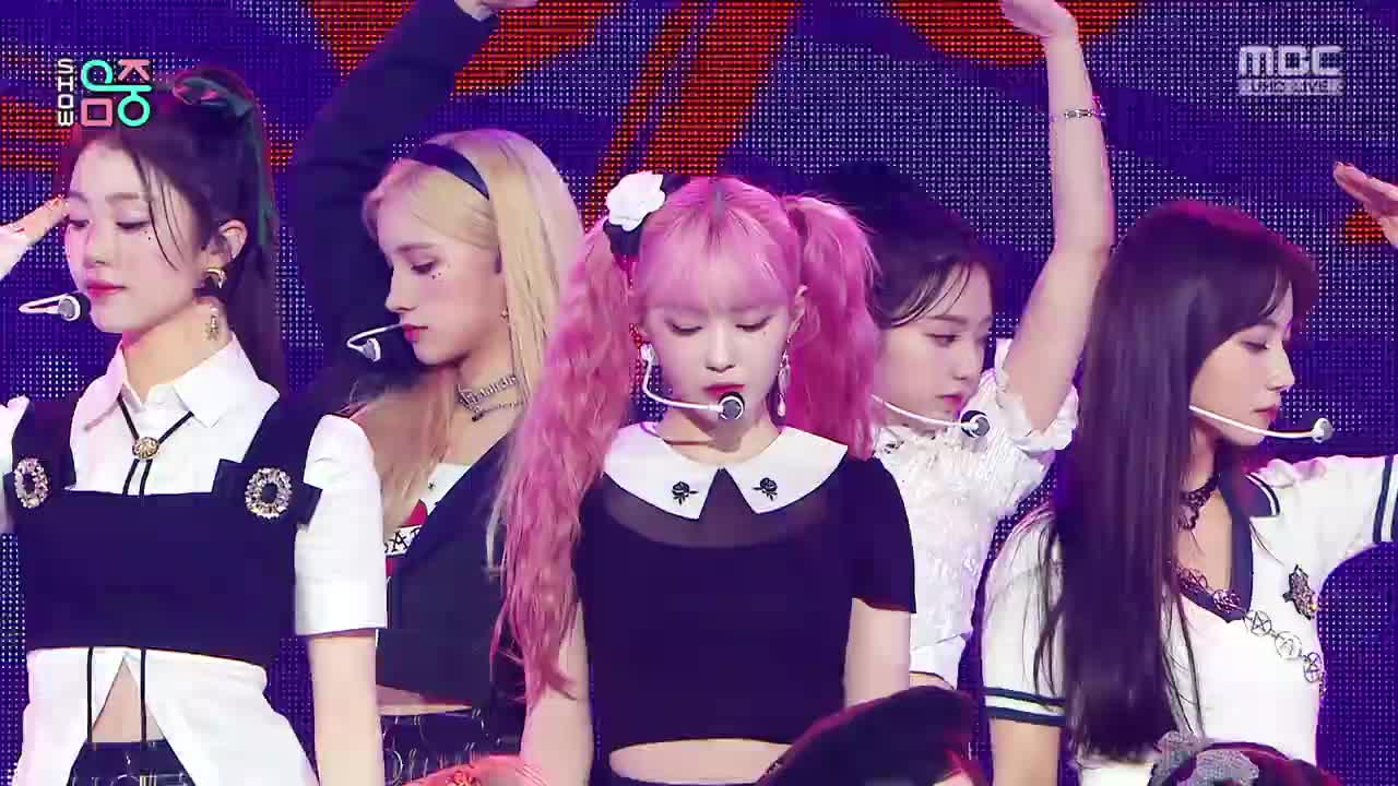 220122 MBC UHD Music Core Kep1er - WA DA DA