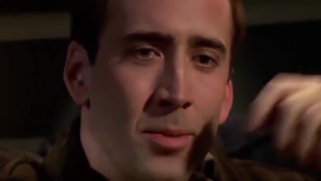 尼古拉斯凯奇憋笑