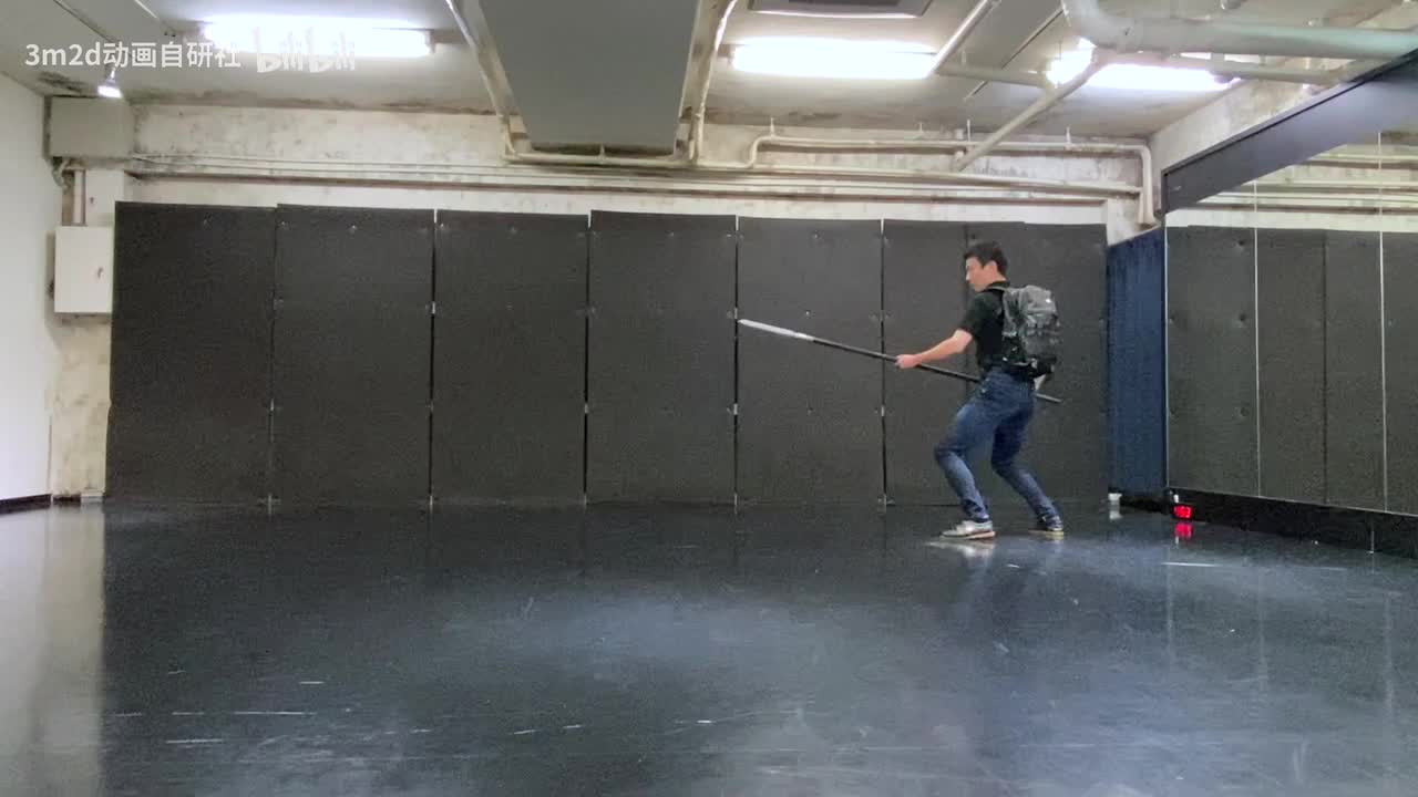 【长武器(LongWeapon)】直刺→脚踢→直刺