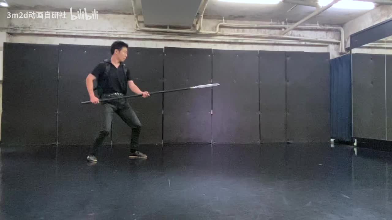 【长武器(LongWeapon)】直刺→后撤步→直刺