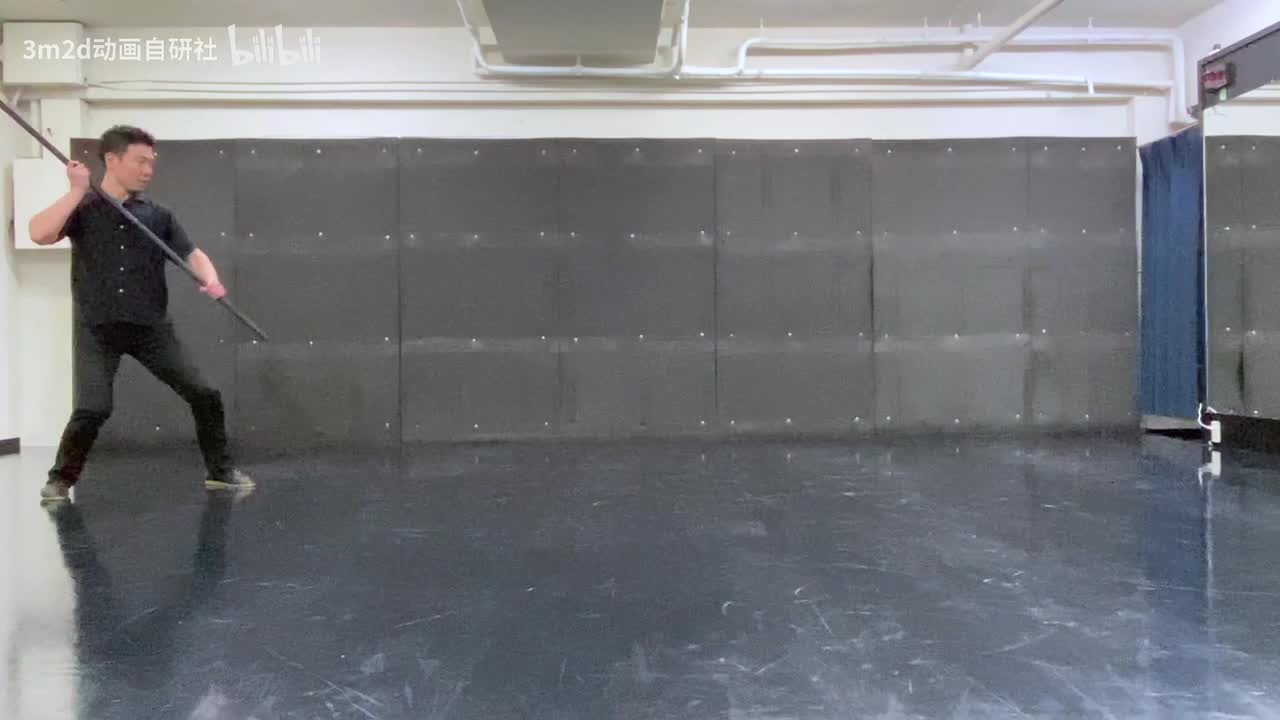 【长武器(LongWeapon)】竖劈→直刺x2→竖劈