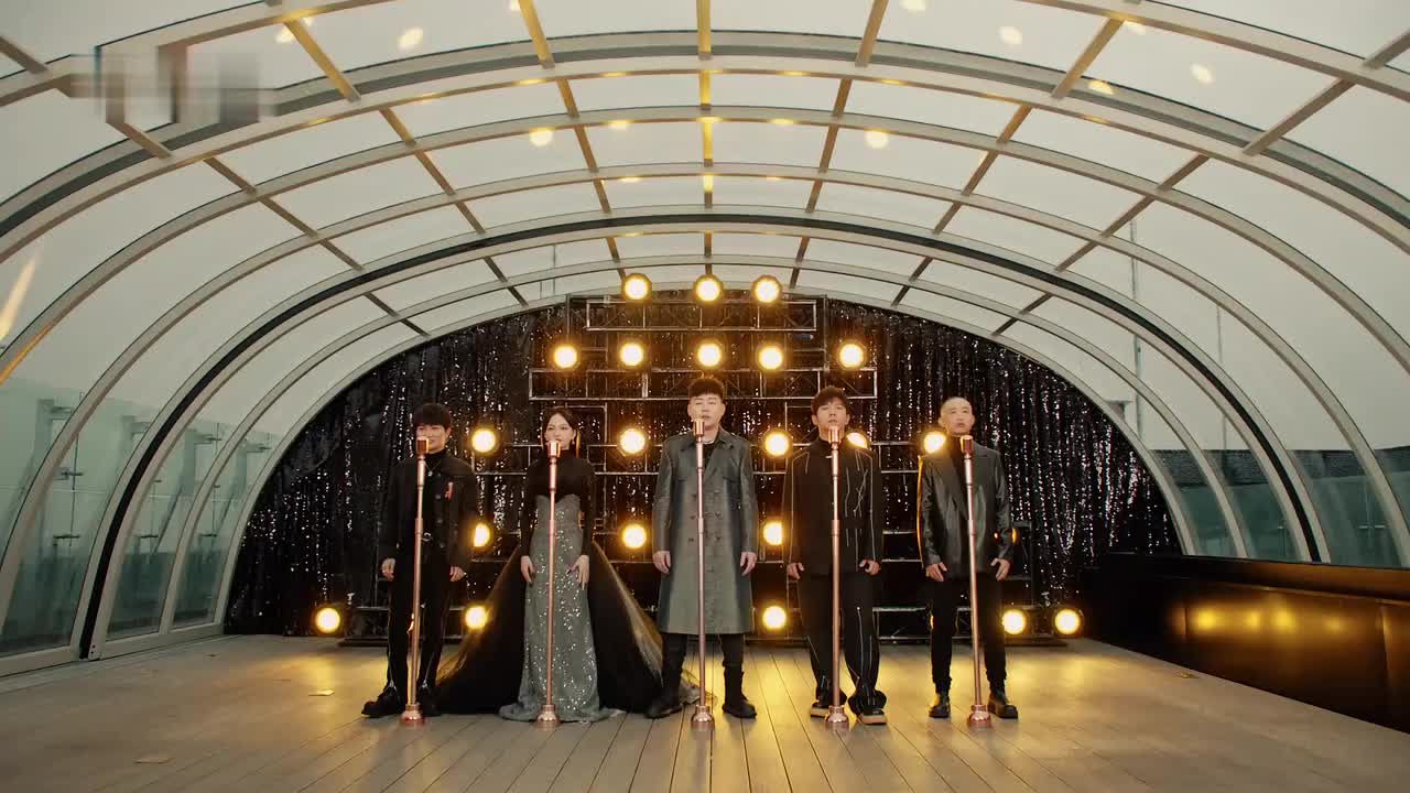 《篇章》MV 周深Part