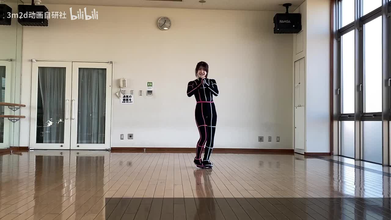 【待机动作】“歌声~~”[唱歌]