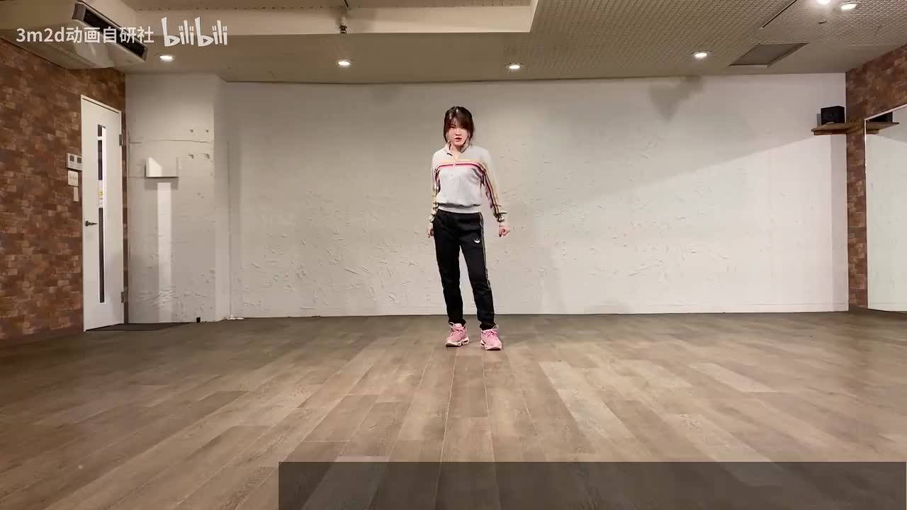 【待机动作】“变身~！”变身动画