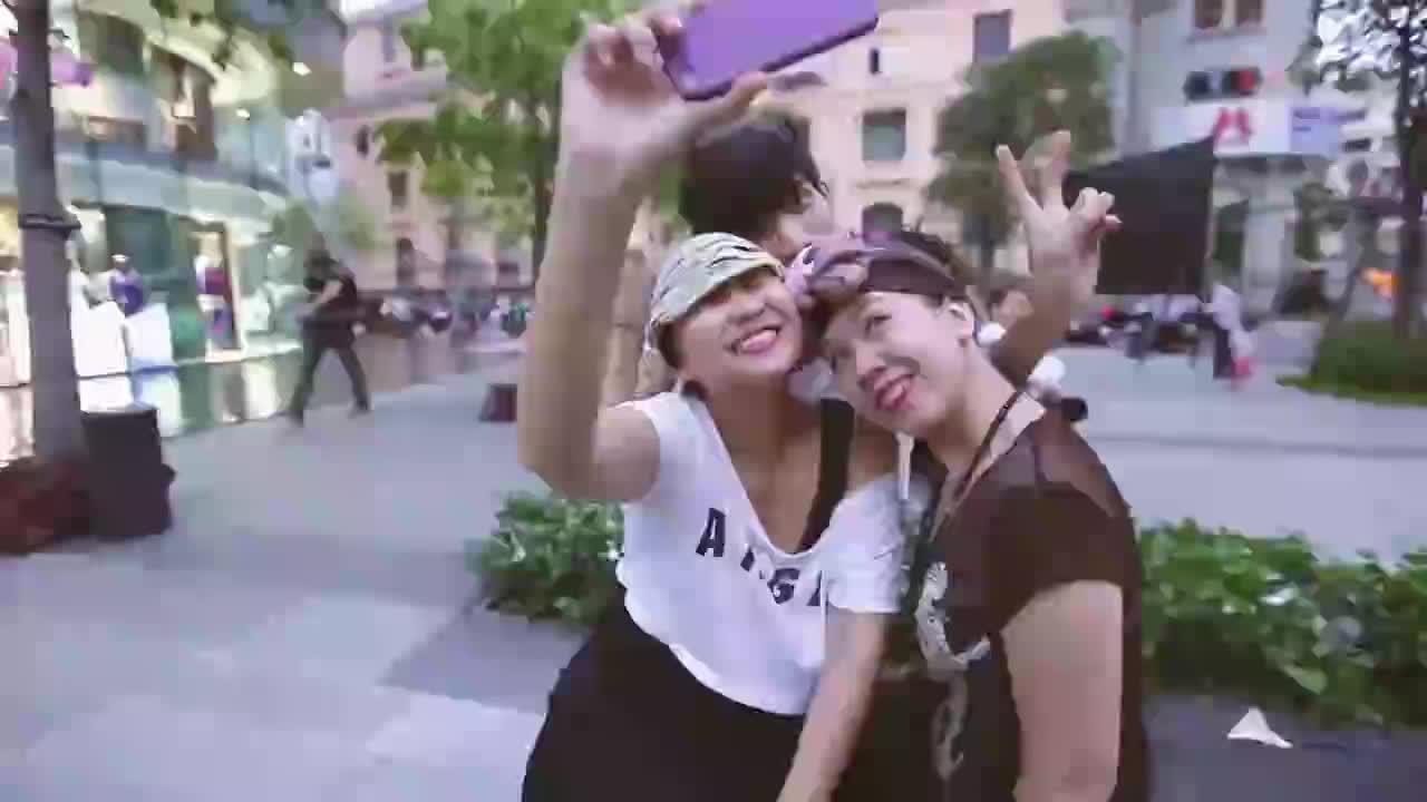 【2019.5.5】232. Why Vietnam's 'Lady Gaga' lives in fear