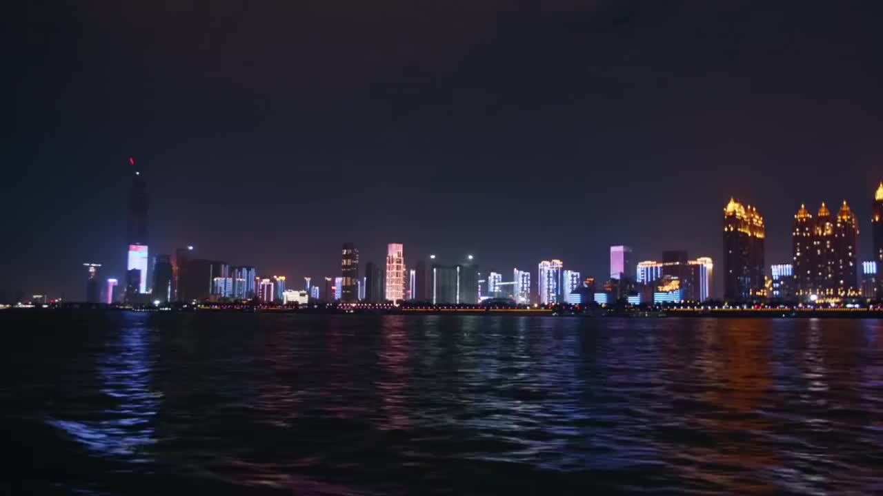 第2集：坦荡荡的武汉