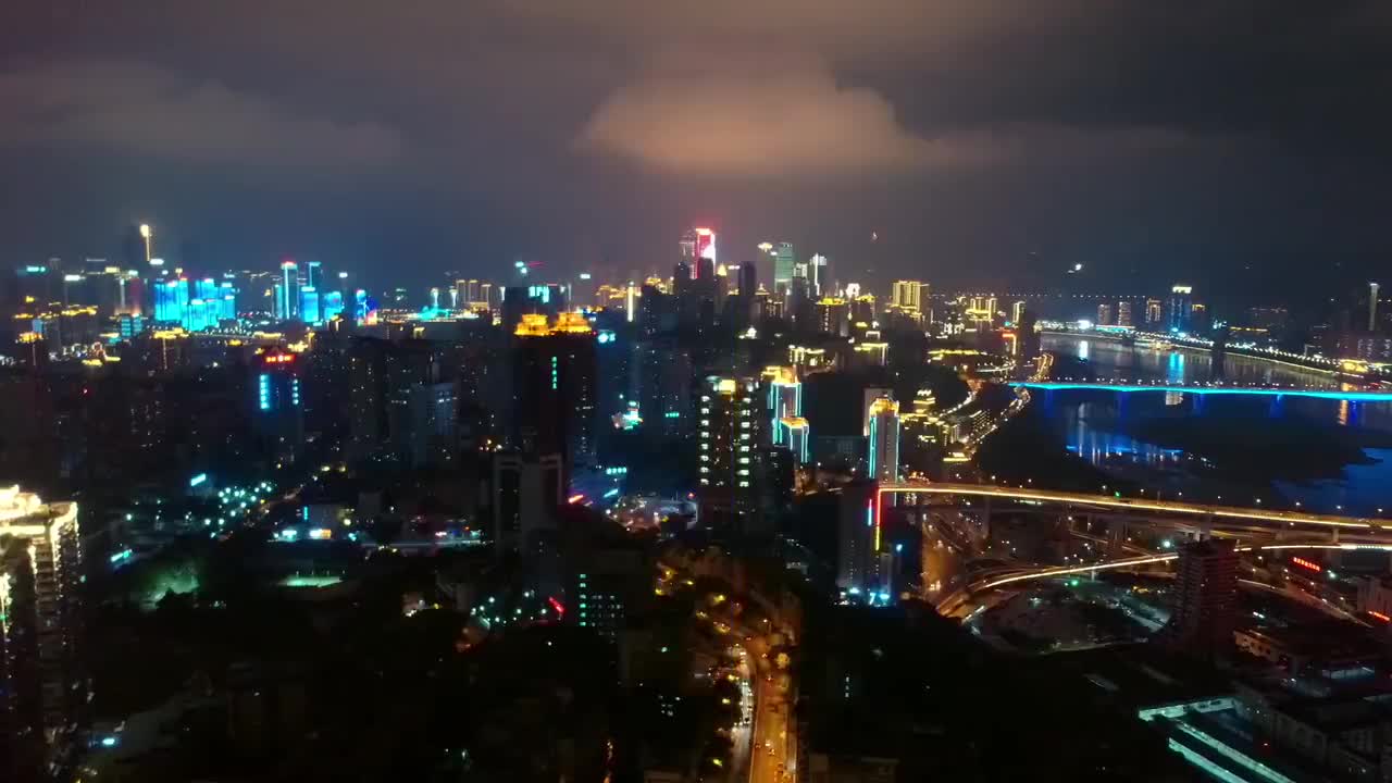 第5集：无所畏惧的重庆