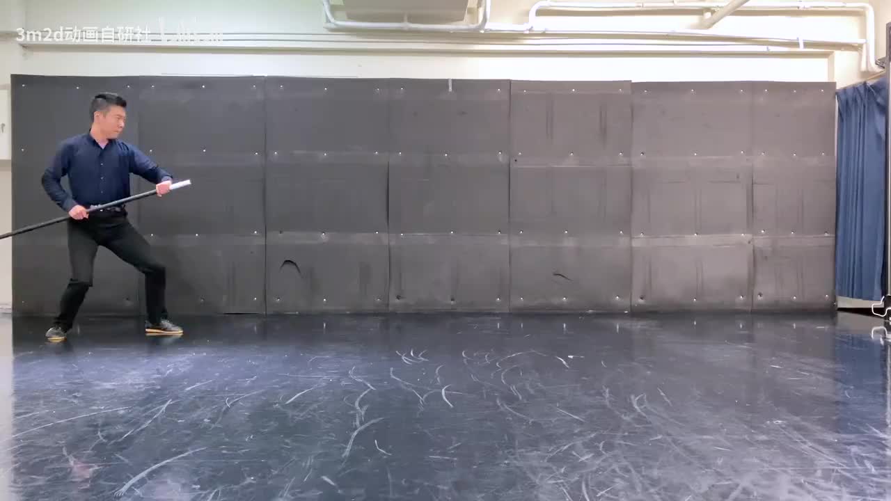 【棍】攻击→连续风车→下砸