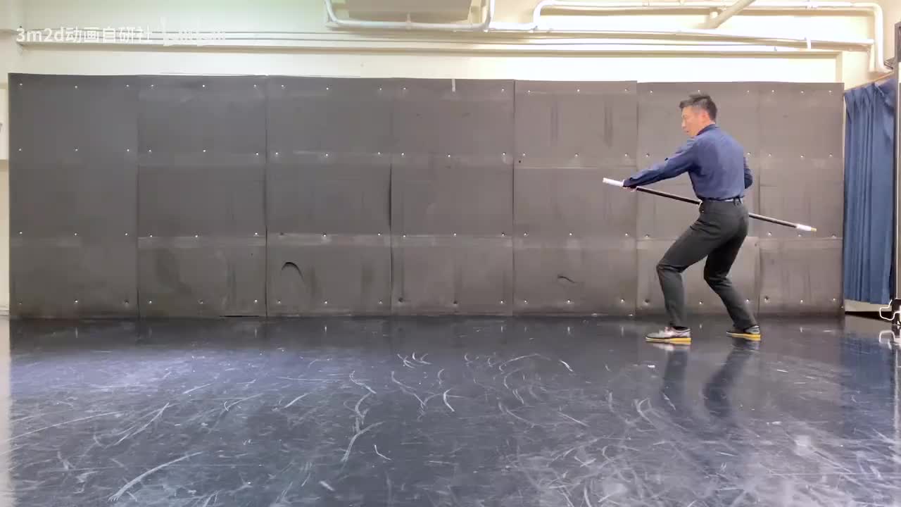 【棍】攻击→直刺→挥击x3