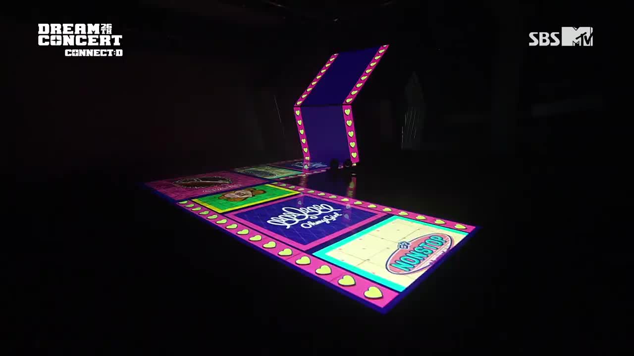 200801 Dream Concert 2020 CONNECT Oh My Girl - Nonstop + Dolphin