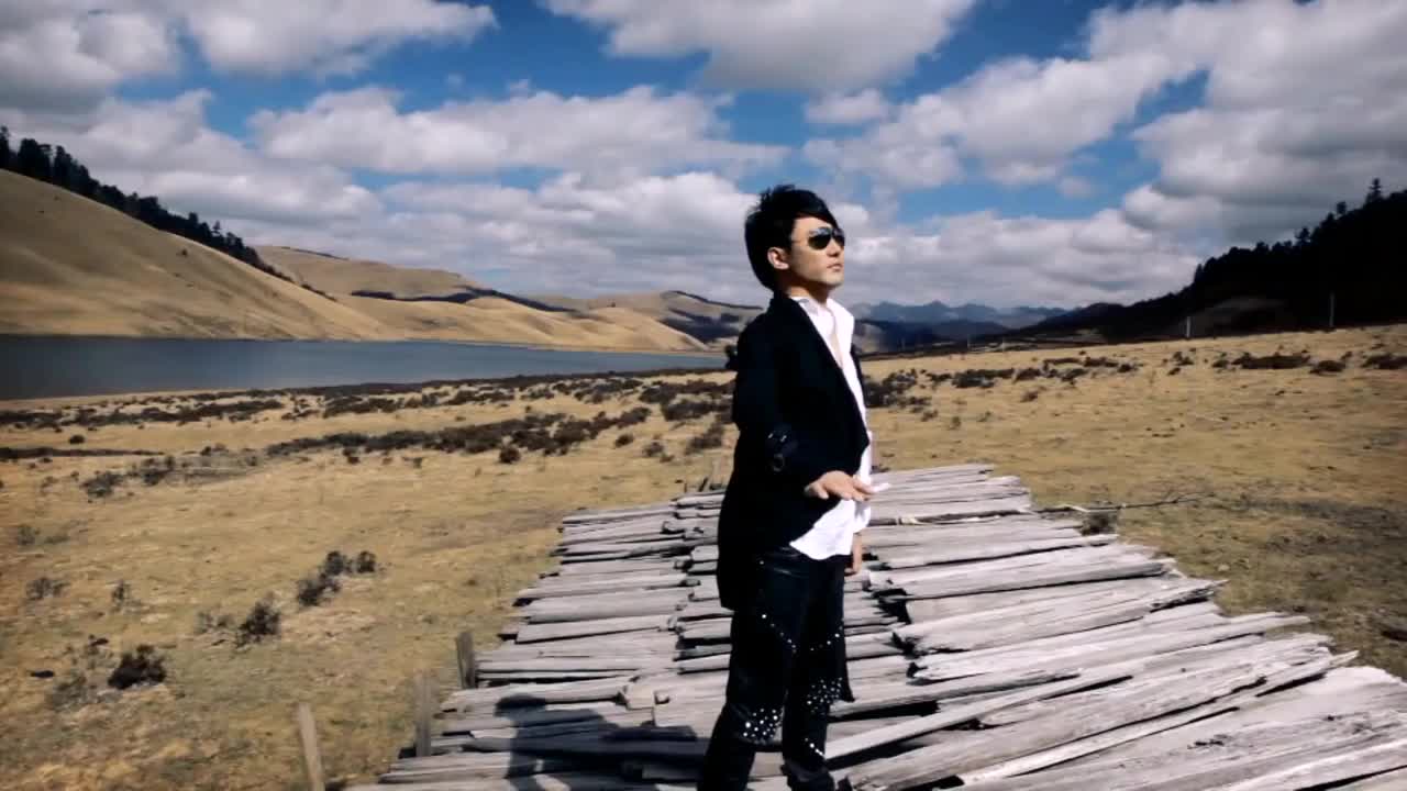 成林江措-天边传来的情歌 1080P