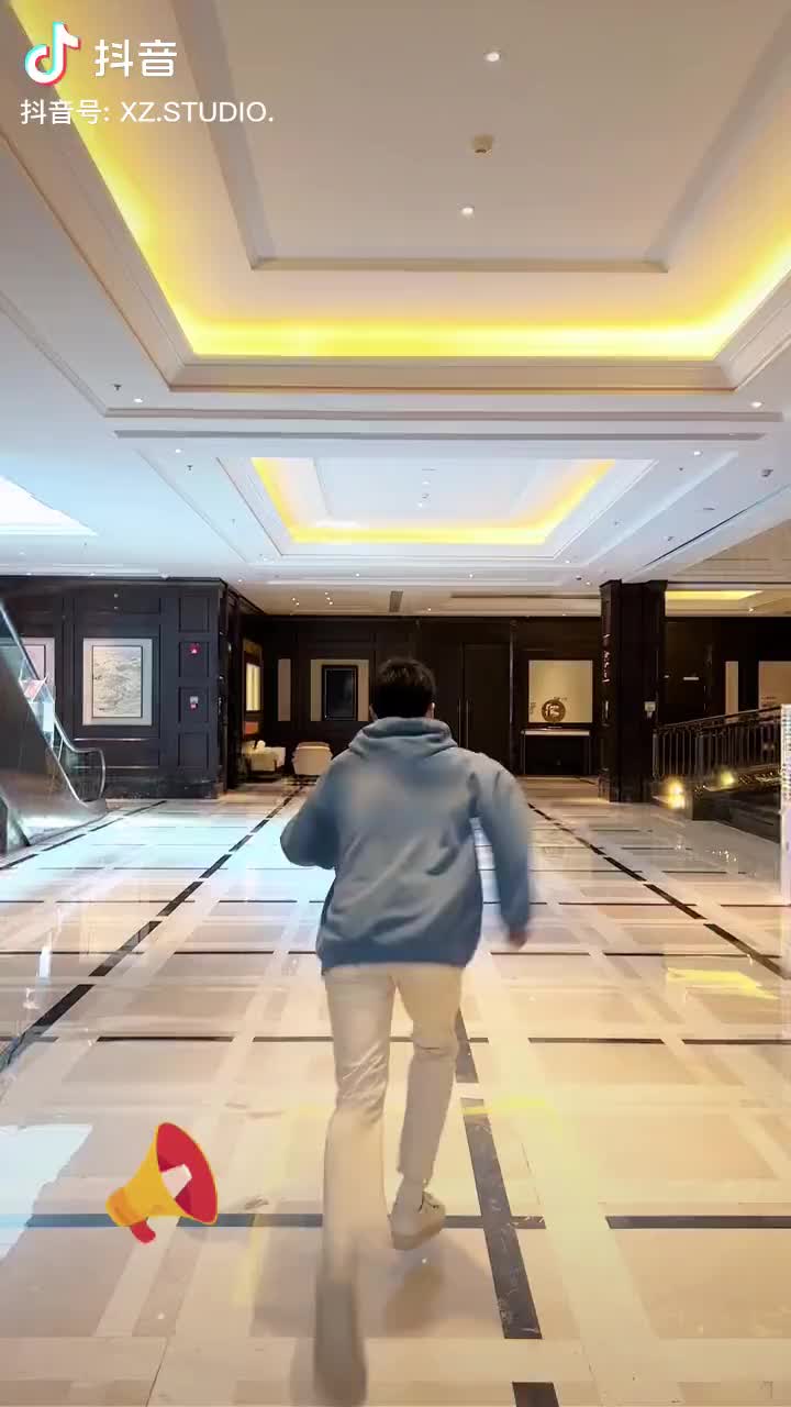 220601 肖战闪现 六一快乐