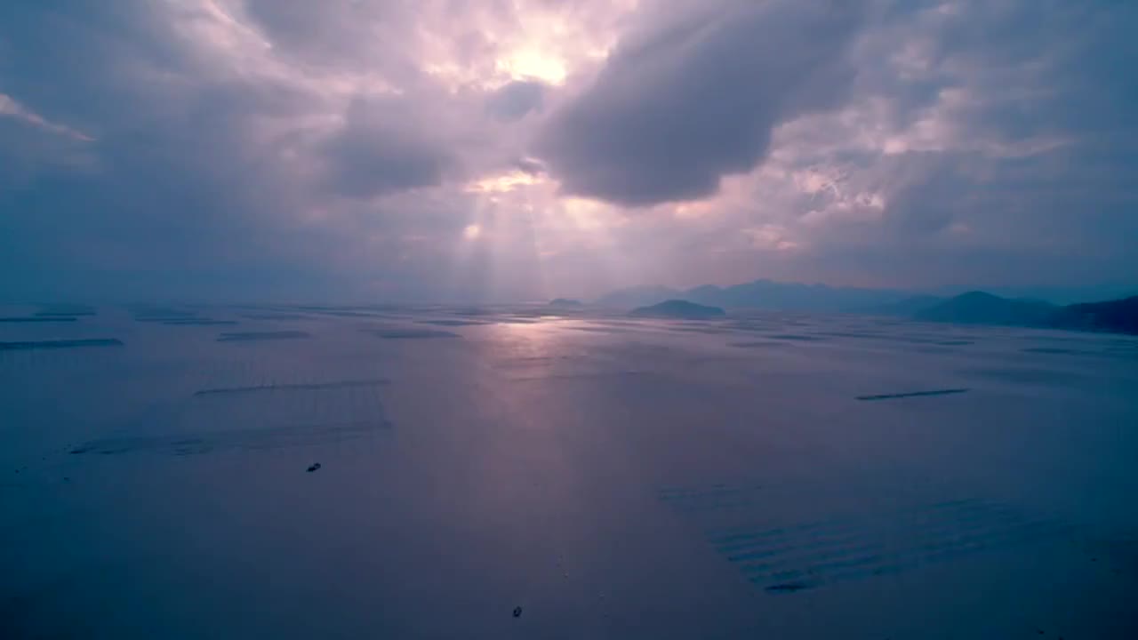 21、海岸线上的水墨画 Amazing China-Chinese Painting on the Coastline