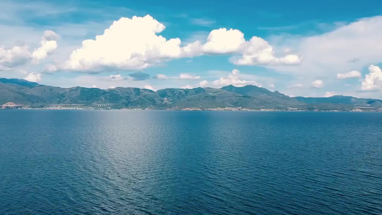 56、群山间的无暇美玉