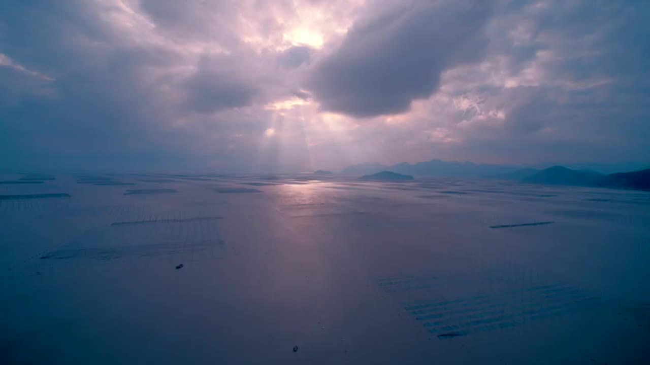 17.海岸线上的水墨画