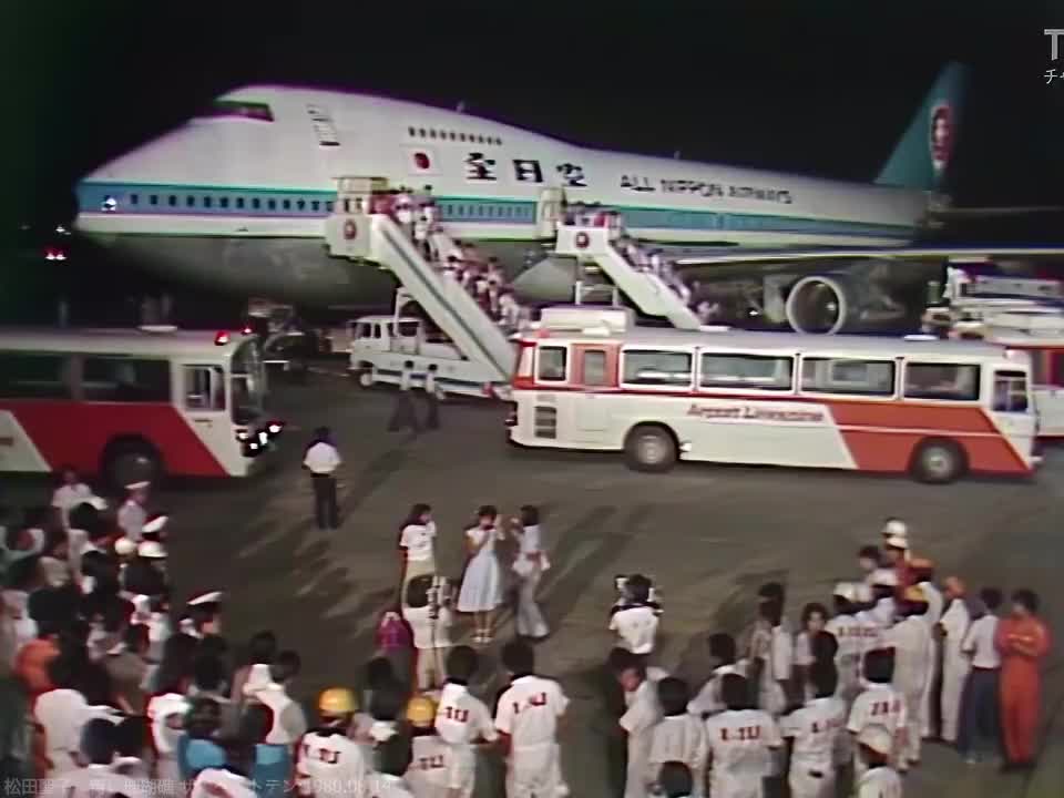 【一代传奇偶像爆红的起点 4K】松田聖子 - 青い珊瑚礁 ザ・ベストテン 1980.08.14