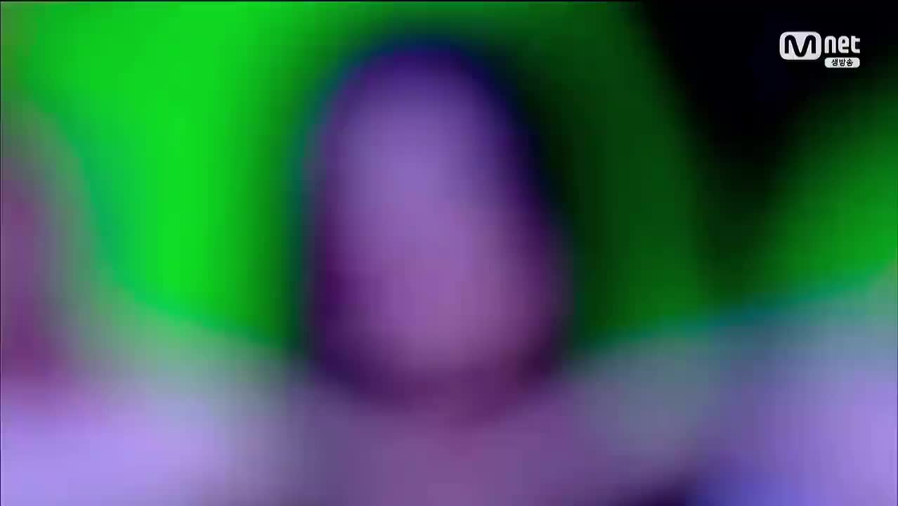 220804 Mnet M!Countdown PURPLE KISS - Nerdy