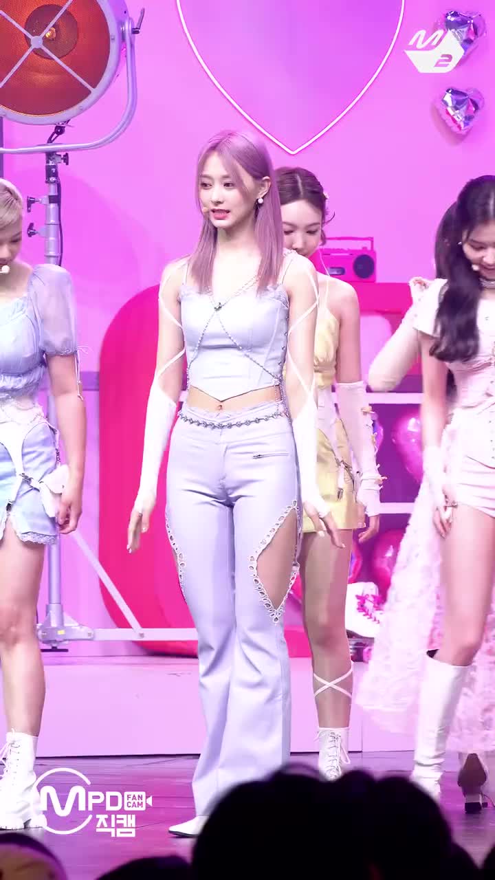 220901 Talk that Talk 【MCD】