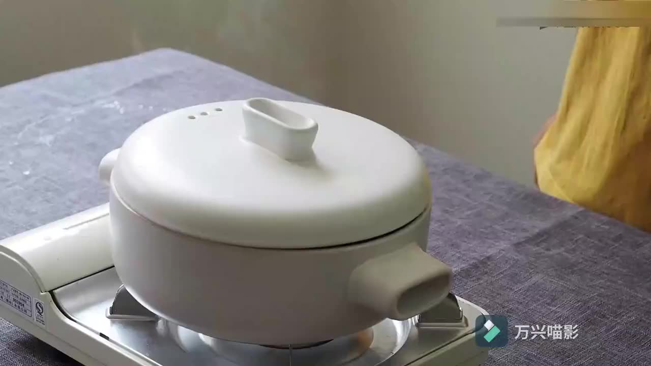 2-25--牛大力黑豆猪尾巴汤