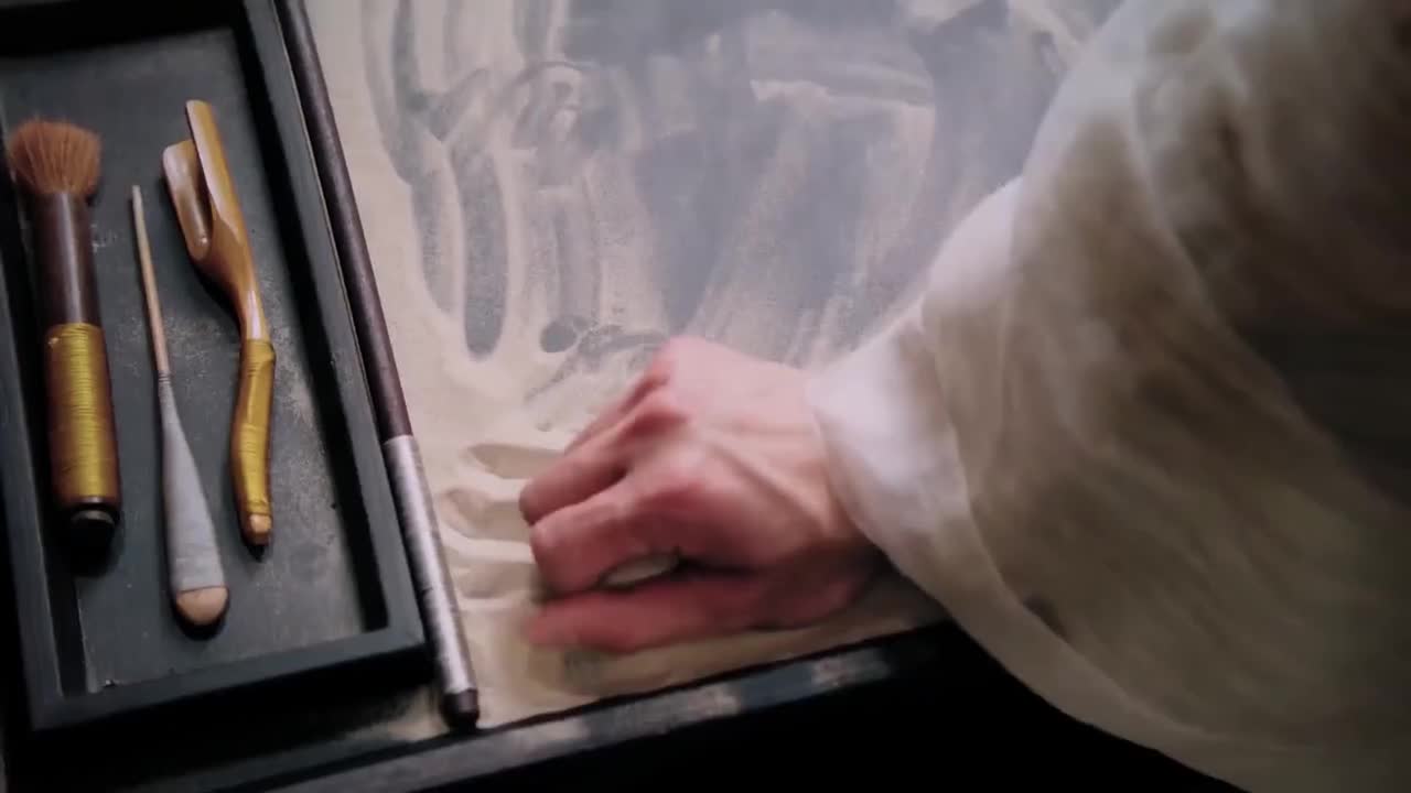 15、伸出的手、收回手、放下敲门的手