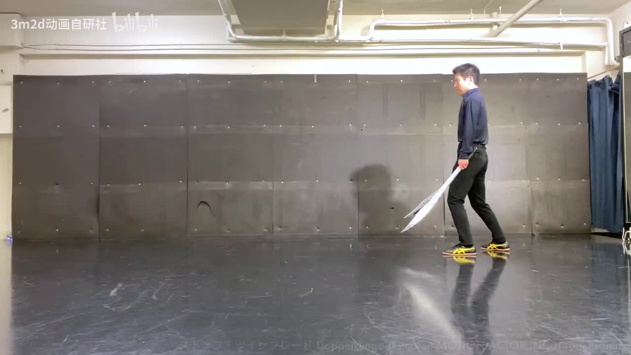 【双武器】双刀齐掠→连击