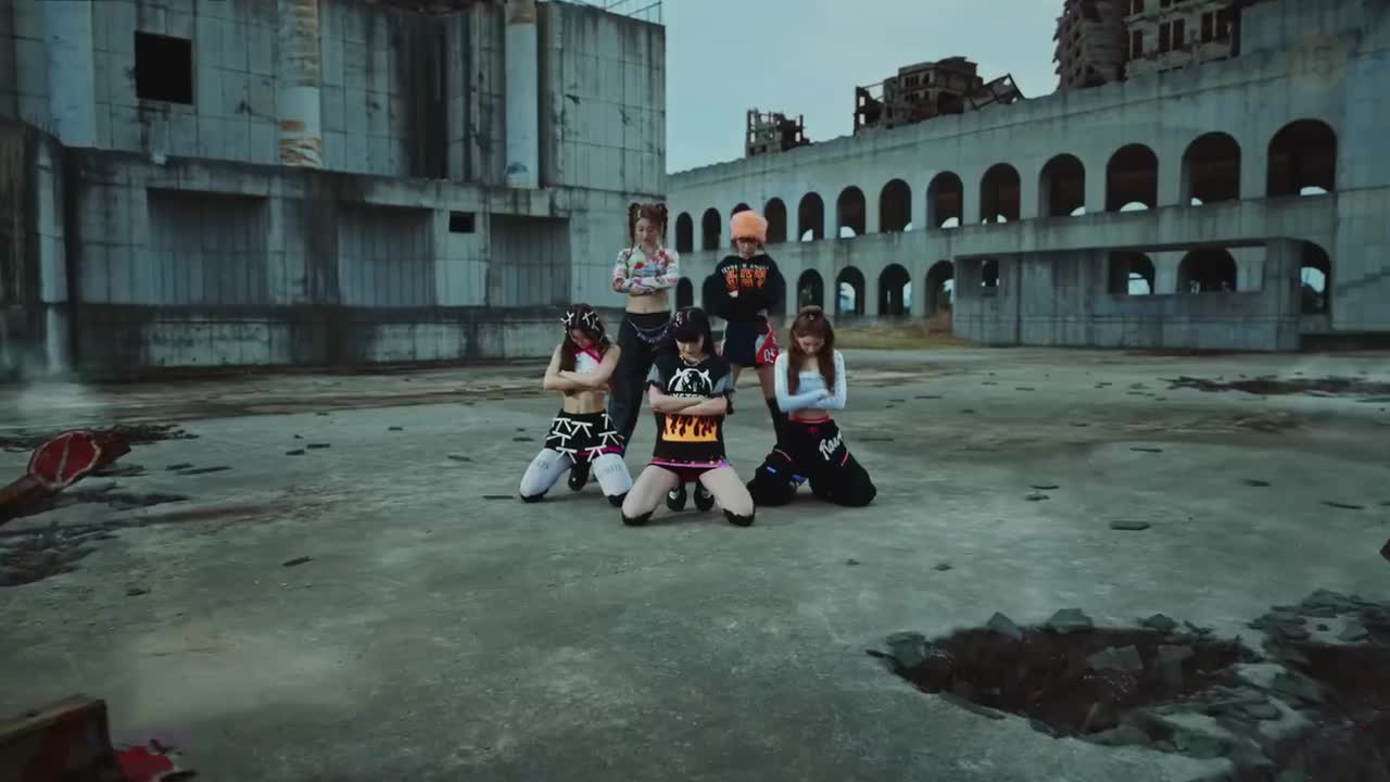 LE SSERAFIM _ANTIFRAGILE