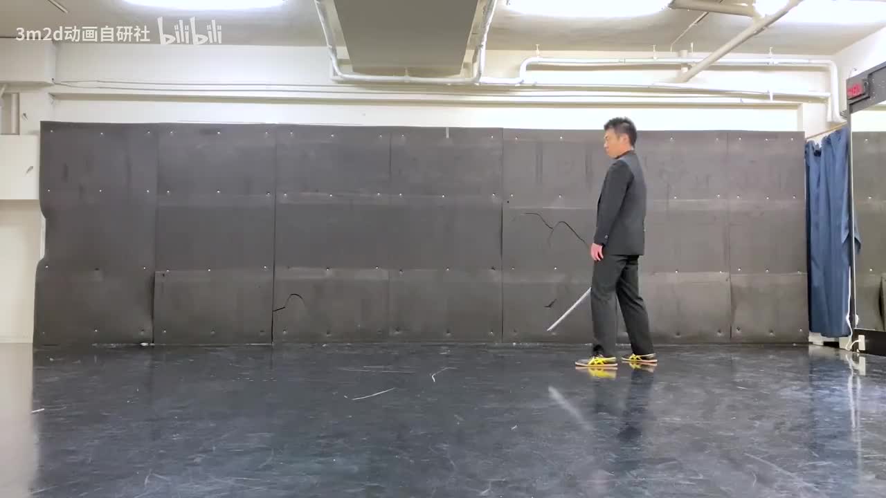 【太刀KATANA】回旋跳劈 Animation reference