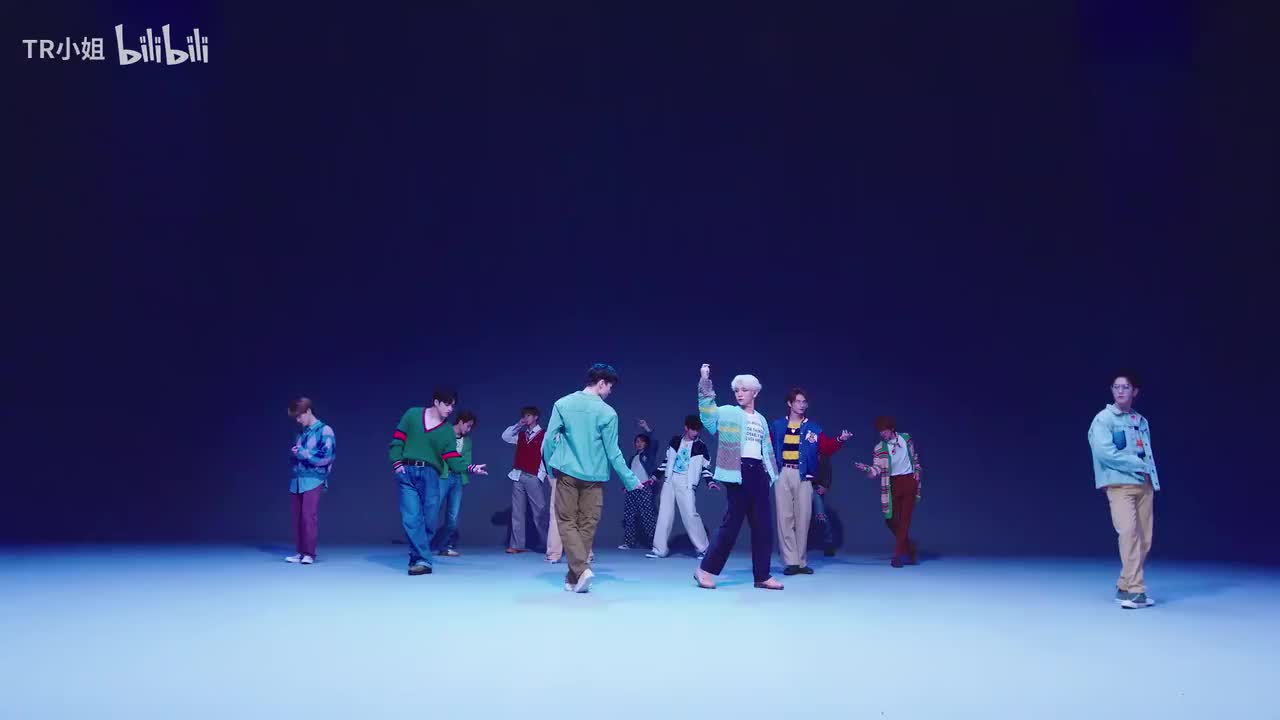 HOME;RUN 这场舞台我个人认为是最能看清这个编舞动线的