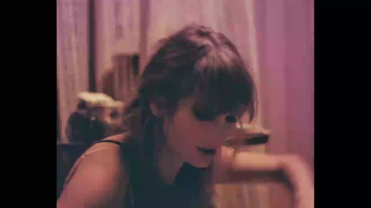 Maroon(Karaoke Version)