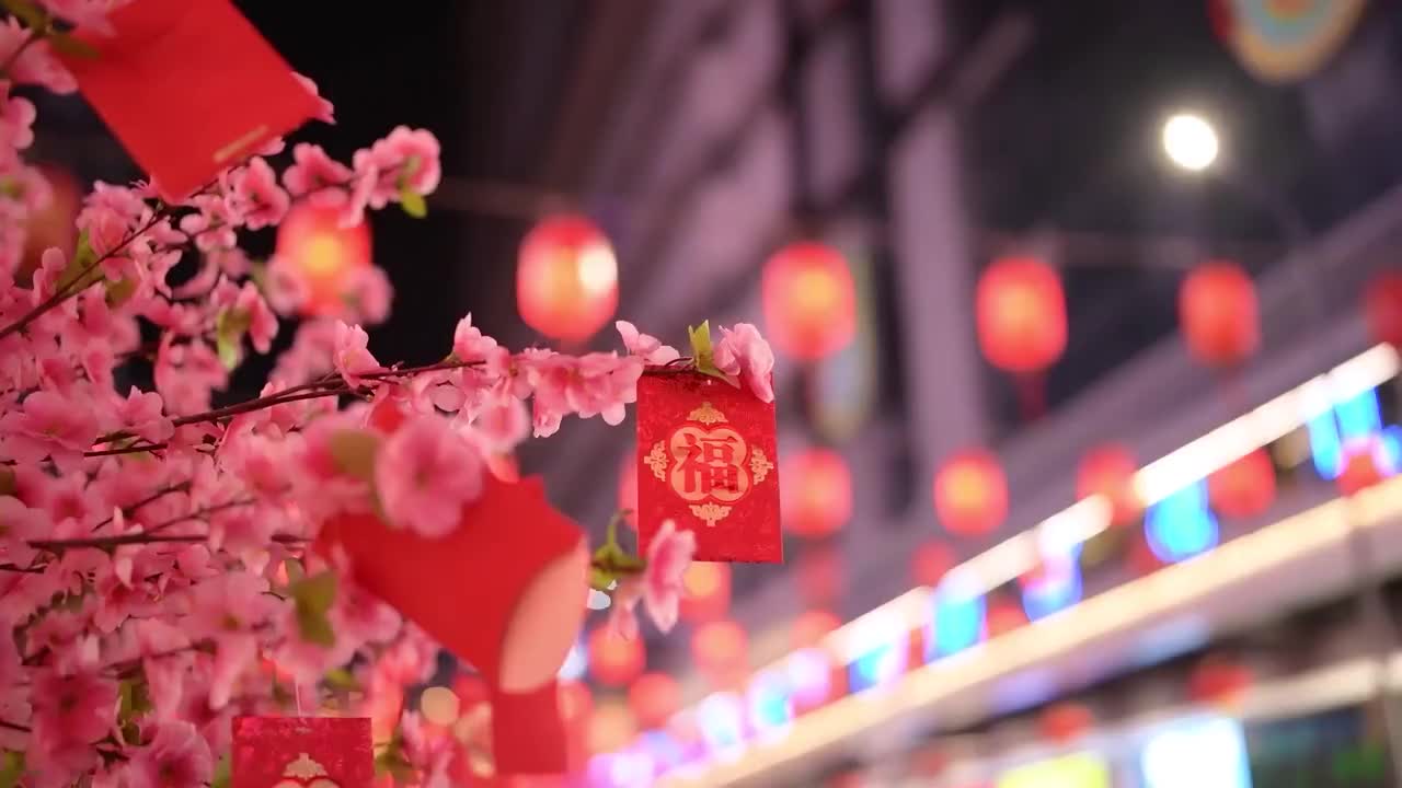 4K花丛中的红包_1