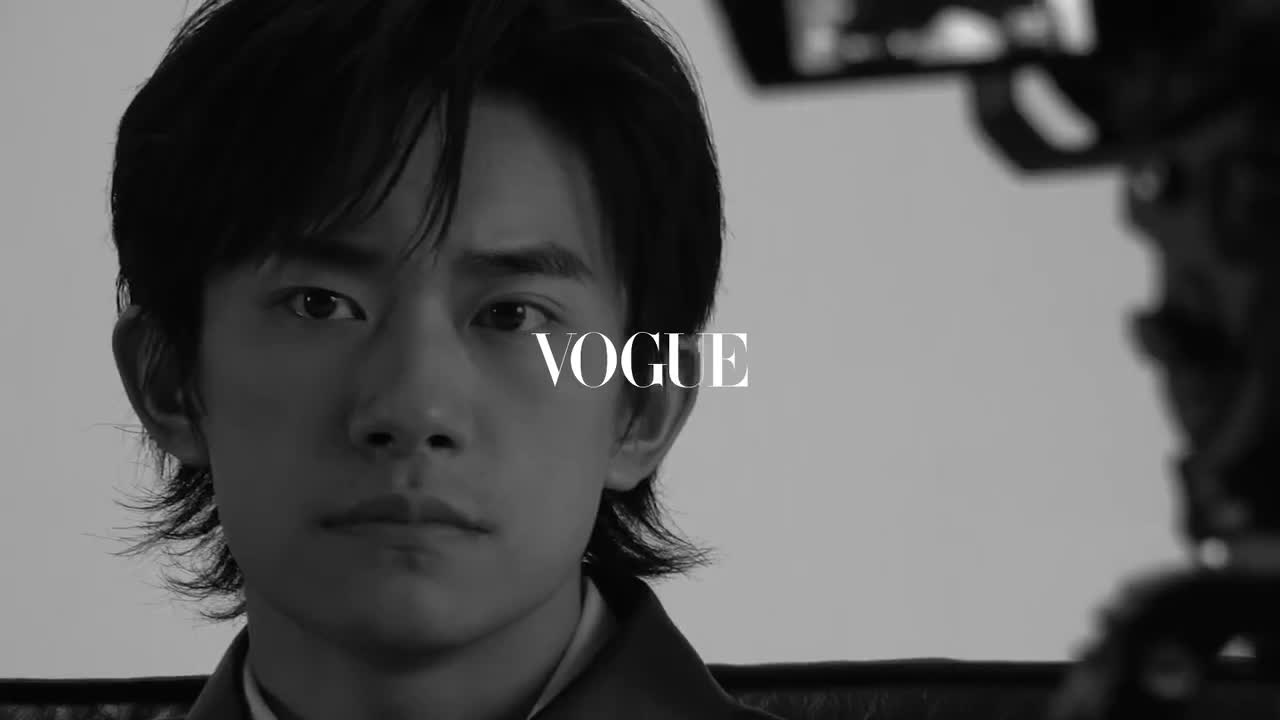 【20230109】易烊千玺《VOGUE服饰与美容》二月号：易烊千玺VOGUE采访自己
